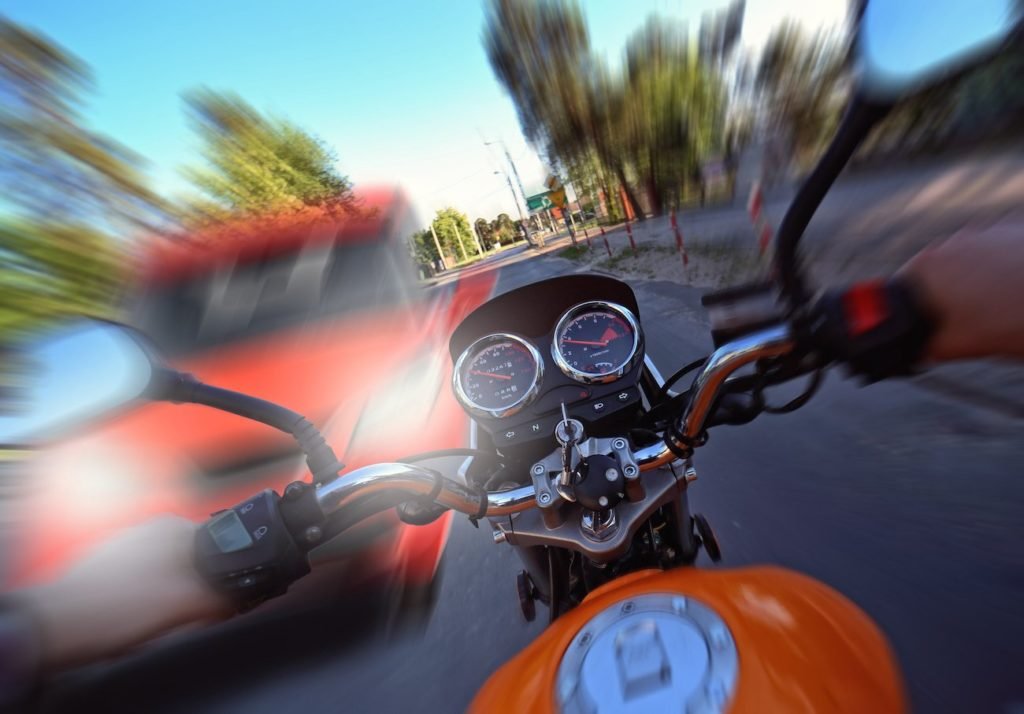 Motorcycle and Van Collide on Fairview - Santa Barbara Edhat