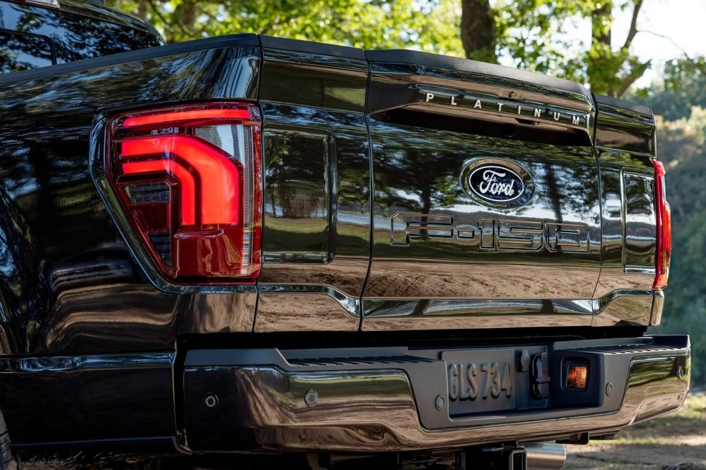 Ford's Sliding-And-Tilting Truck Bed Turns Your F-150 Into A Light-Duty Dump Truck - CarBuzz