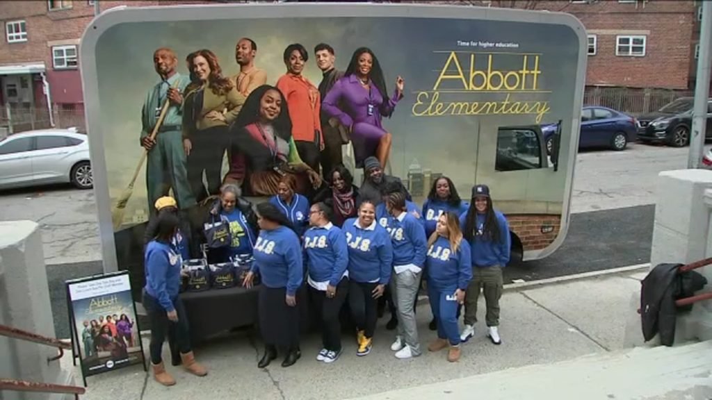'Abbott Elementary' lunch box truck provides school supplies, food for staff at Brooklyn schools - WABC-TV