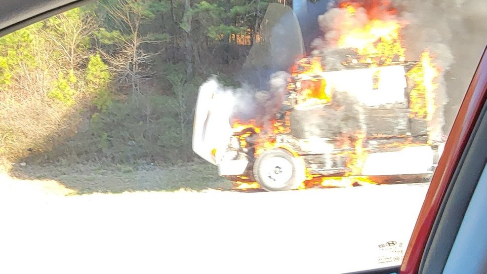 Truck catches fire on Interstate 65 near Hoover - Alabama's News Leader