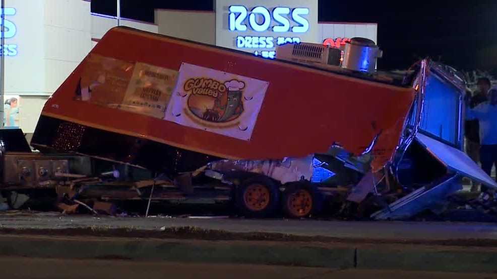 Driver suspected of OWI crashes into food truck with the owner inside - WISN Milwaukee