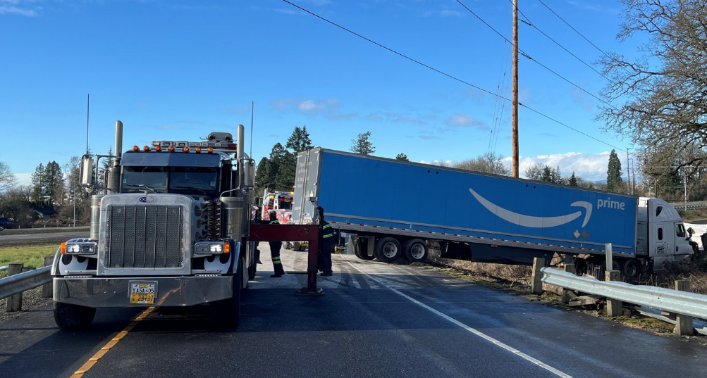 WSCO: Highway 26 on-ramp blocked by Amazon Prime semi-truck - KOIN.com