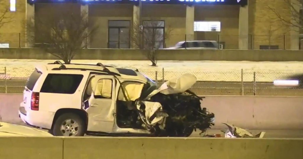 1 killed in crash involving IDOT truck on northbound Dan Ryan - CBS Chicago