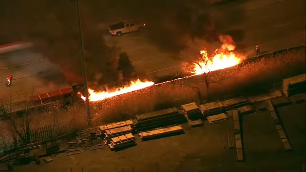 Chicago traffic: Pickup truck carrying flatbed catches fire on I-290 near York Road in Elmhurst - WLS-TV