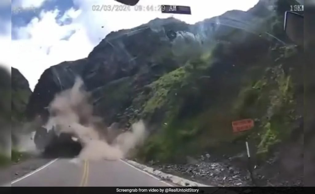 Video: Moment When Huge Boulders Crush Moving Trucks In Peru - NDTV