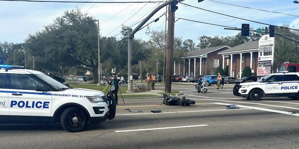 Man killed in motorcycle crash in Biloxi - WLOX
