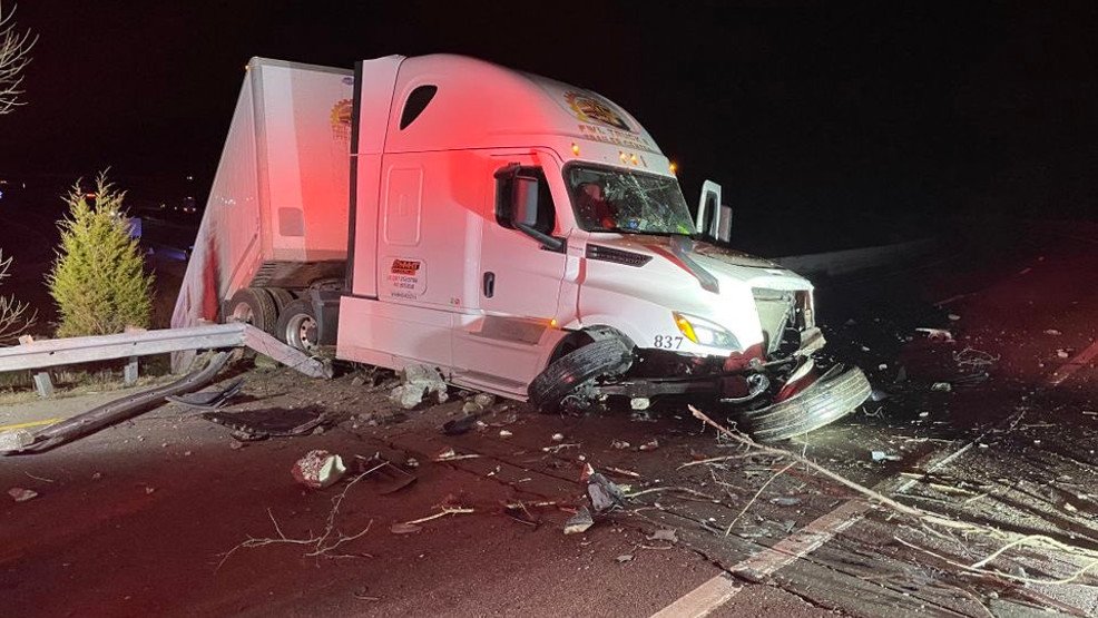 Semi truck crash closes 840 East ramp to I-65 North Thursday morning - WZTV
