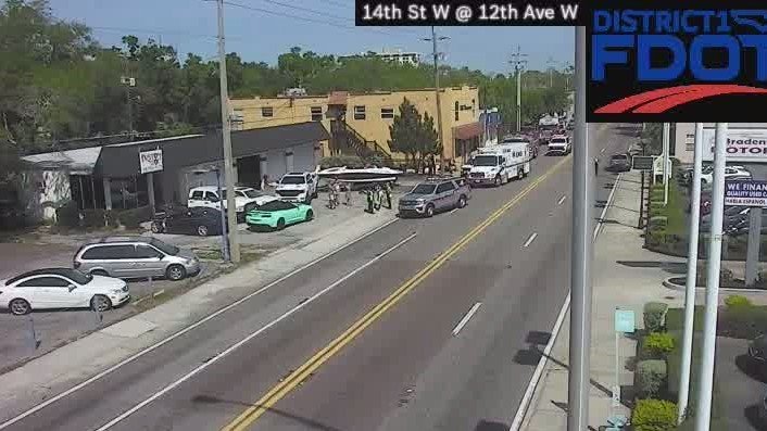 Motorcycle strikes building in Bradenton during fatal crash: Police - FOX 13 Tampa