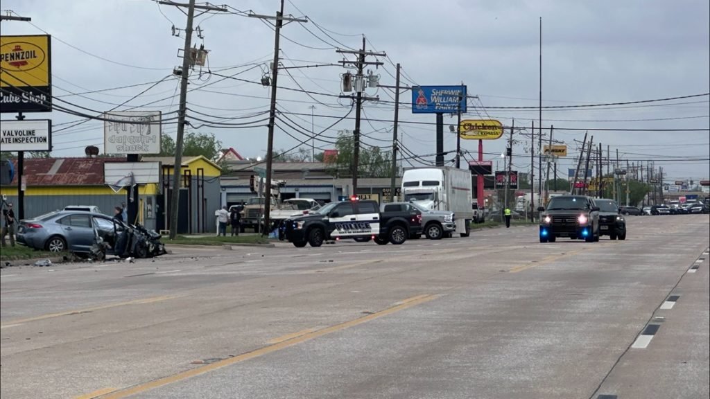 Fatal motorcycle wreck in Beaumont | 12newsnow.com - 12newsnow.com KBMT-KJAC