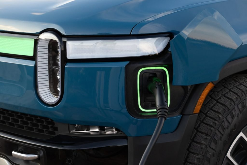 Rivian targets gas-powered Ford and Toyota trucks and SUVs with $5,000 ‘electric upgrade’ discount - TechCrunch