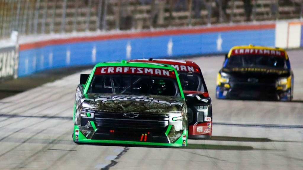 Busch fends off charging Truck field to win again in Texas - RACER