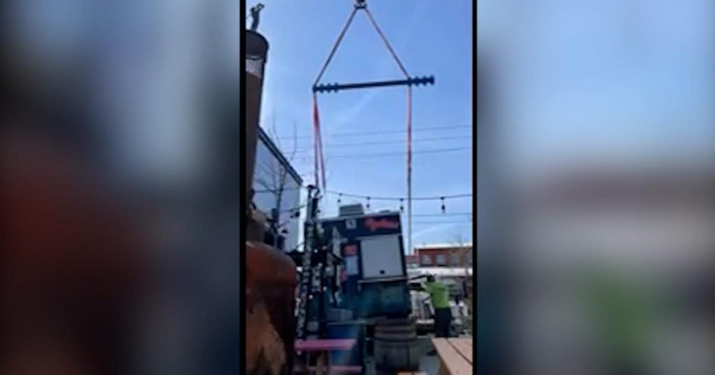 VIDEO: Mother Shuckers food truck in Bend lifted, moved 2 feet to meet fire code - Central Oregon Daily