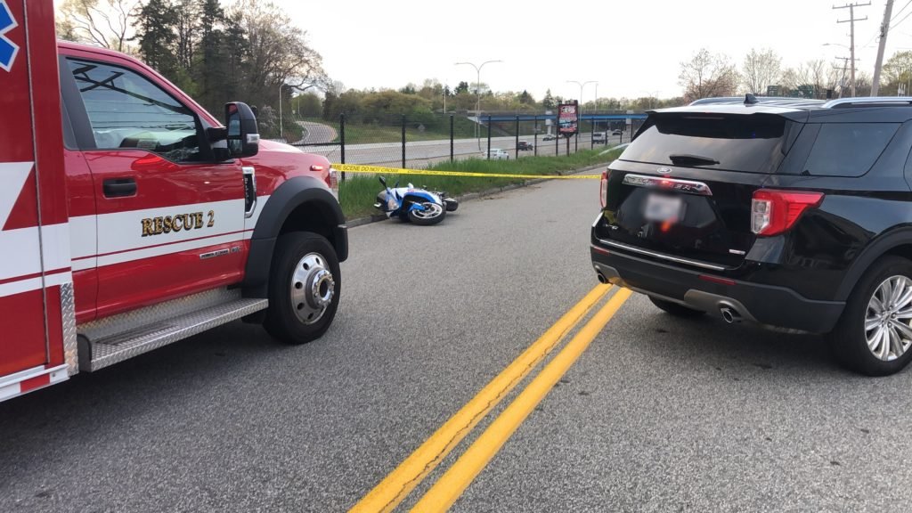 1 dead in Cranston motorcycle crash - WPRI.com