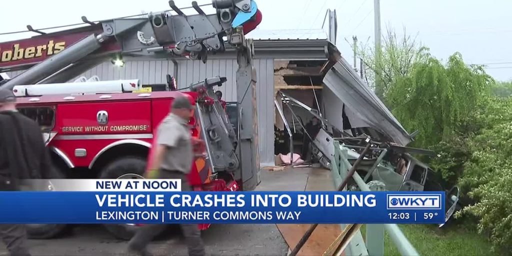 Pickup truck crashes into building in Lexington - WKYT