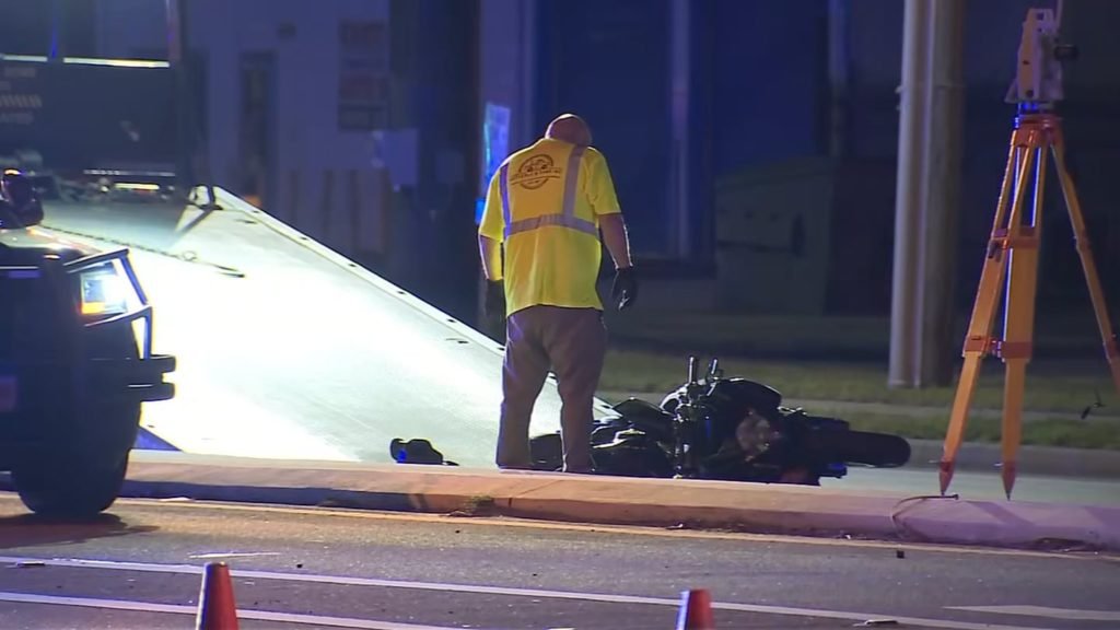 FHP: Man, 19, dies after crashing motorcycle along Goldenrod Road in Orlando - WFTV Orlando