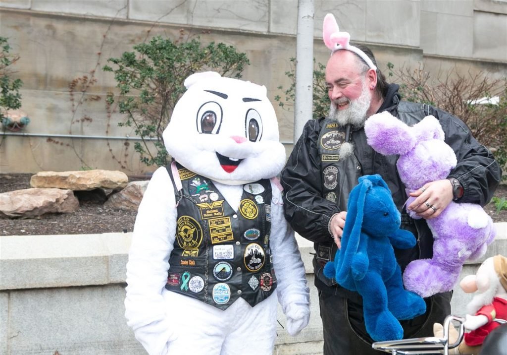 Steel City Vulcan Riders Association’s Bunny Run delivers stuffed animals to sick kids - Pittsburgh Post-Gazette