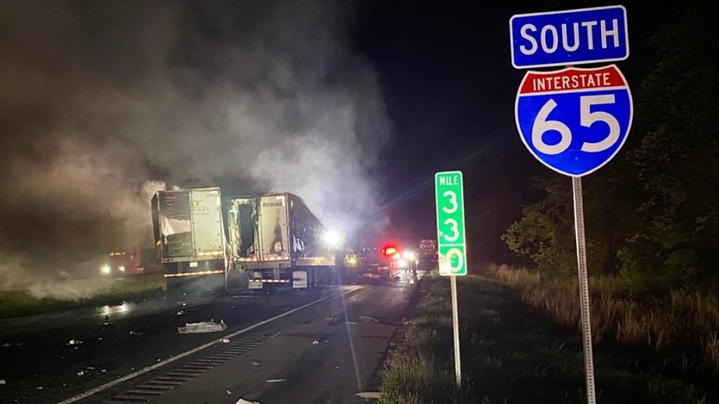 2 dead after fatal semi-truck crash on I-65 in southern Indiana - WHAS11.com