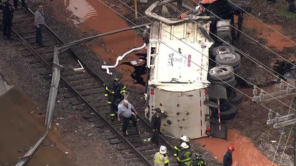 Trash truck falls from bridge in Baltimore crash - WBAL TV Baltimore