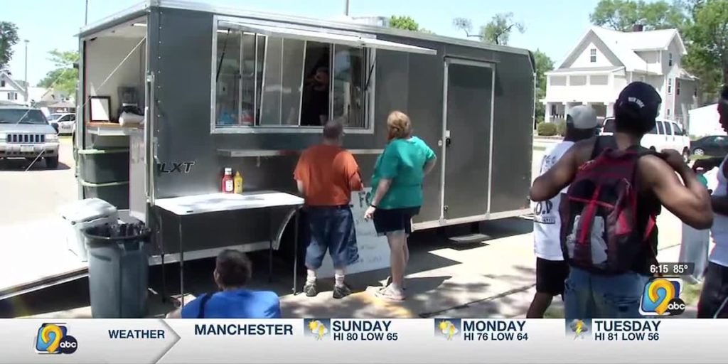 Food truck provides free food to people in Cedar Rapids - KCRG