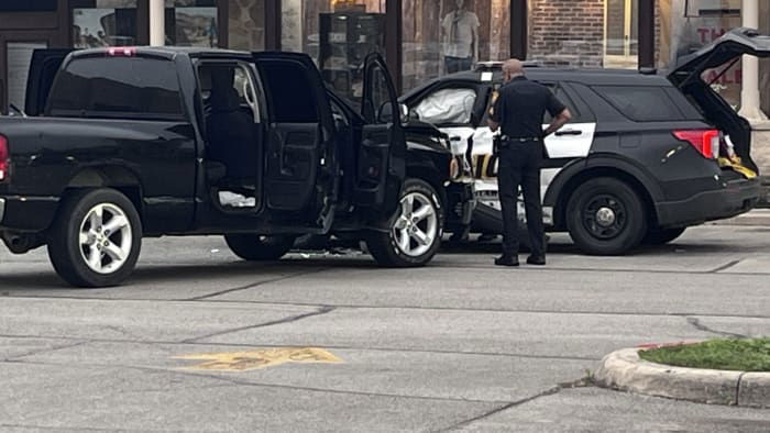 Driver T-bones police cruiser on Northwest Side; officers find drugs in pickup truck, SAPD says - KSAT San Antonio