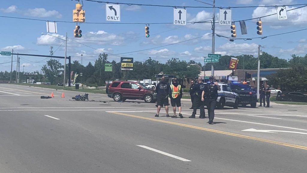 UPDATE: At least 1 dead after crash involving motorcycle in Miamisburg - WHIO