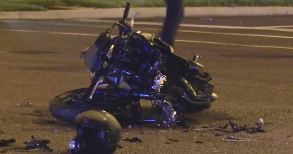 Suburban motorcycle driver in critical condition after crash - CBS Chicago