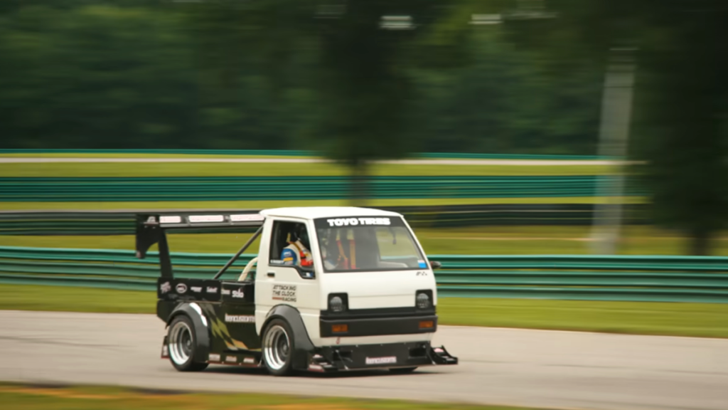 This Racing Kei Truck May Be Ugly And Uncomfortable, But At Least It's Slow - Jalopnik