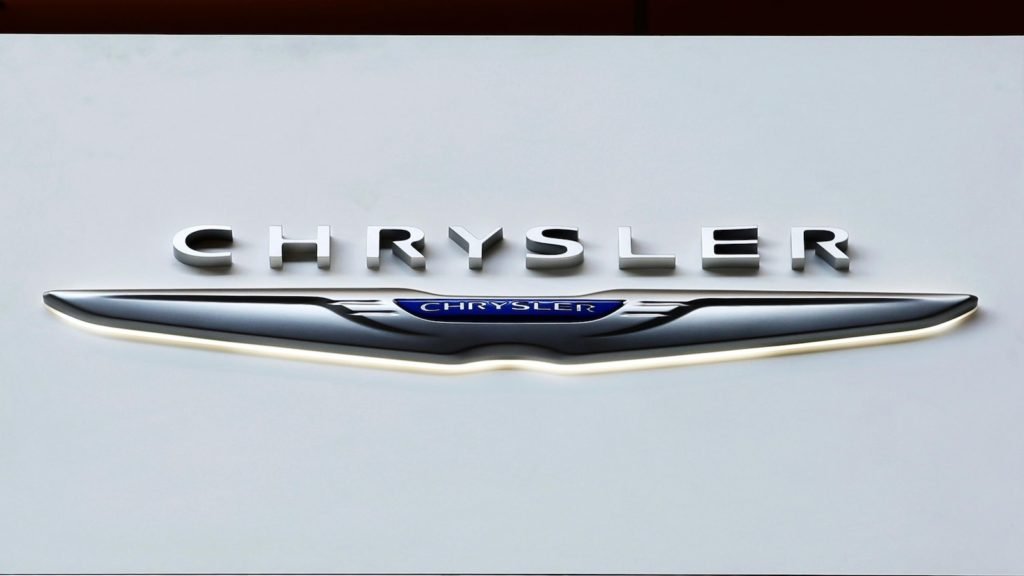 Chrysler recalls more than 211,000 SUVs and pickup trucks due to software malfunction - ABC News